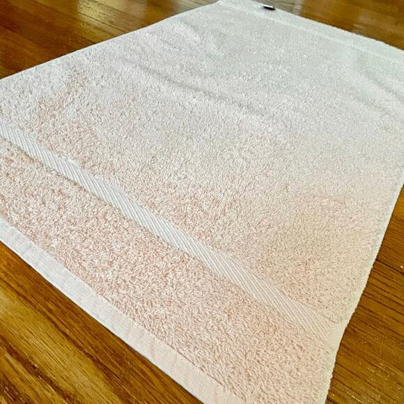 Vintage St. Mary’s Peach Hand Towel – 16” x 25.5”, 100% Cotton, Made in USA - Picture 3 of 13